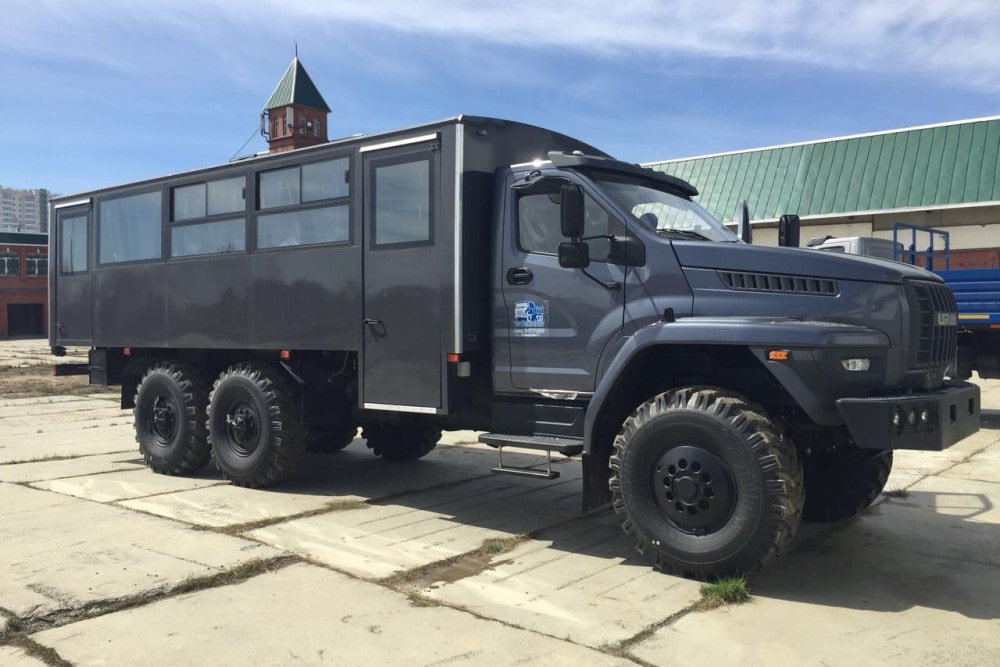 вахтовый автобус урал некст
